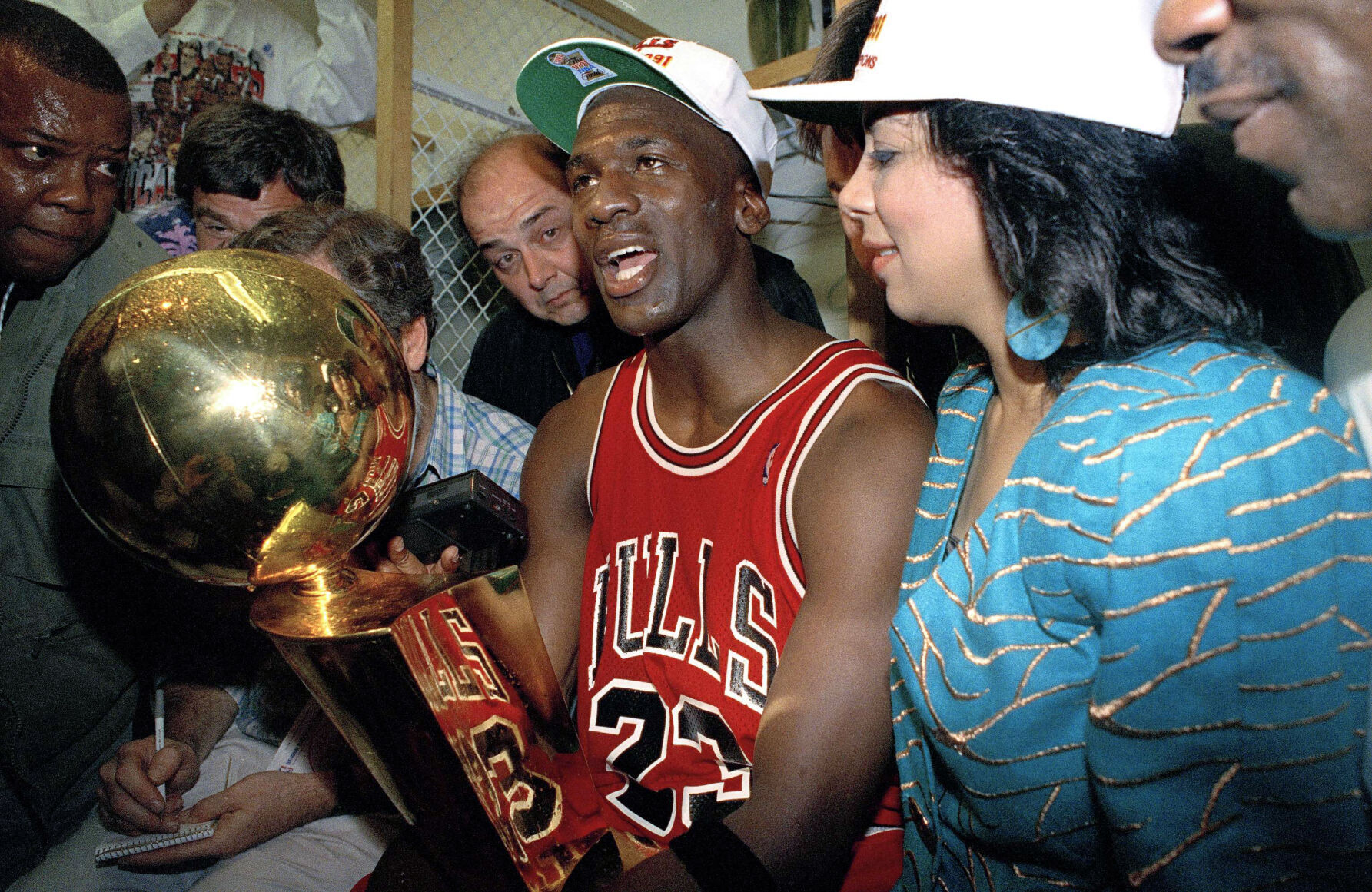 1991: Chicago Bulls win first NBA championship in team’s 25-year history